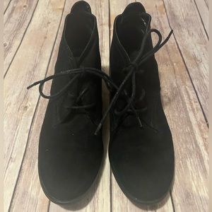 X-Appeal Size 9 Black Boots